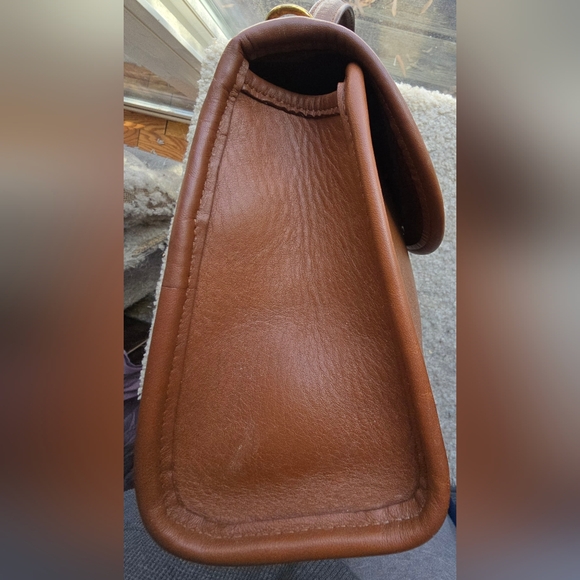 Vintage COACH Regina Bag #9983 British Tan Leather 90s Satchel - Picture 9 of 11